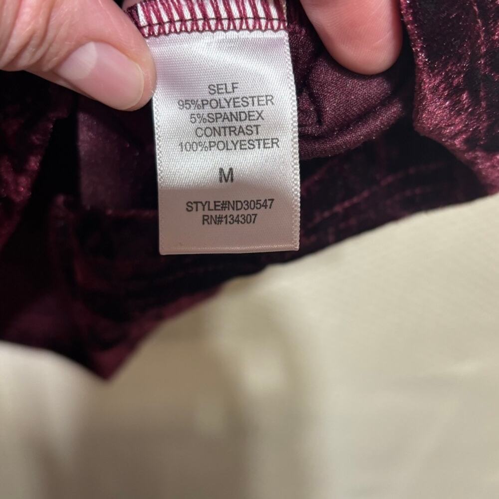 Lumiere Women's Burgundy Crushed Velvet Pockets Shirt Dress Size M Holiday Party - Picture 6 of 10